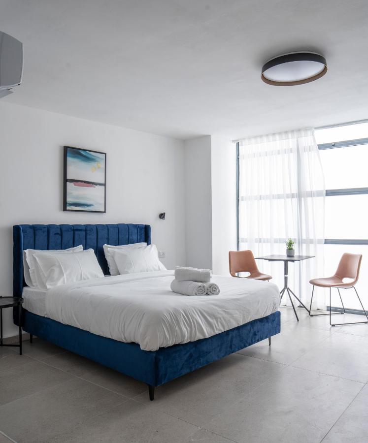 Chambre Lit King-Size avec Balcon