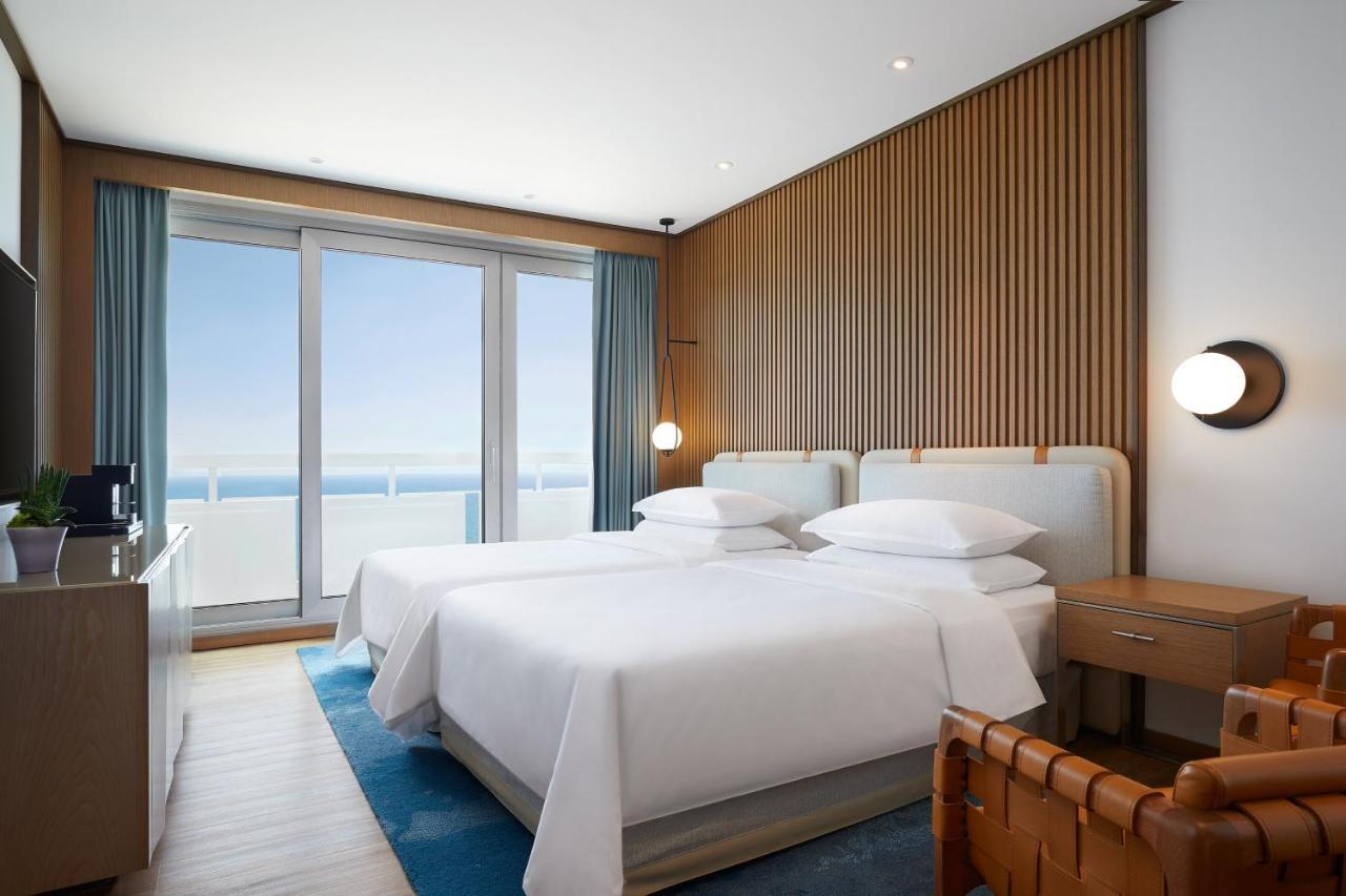 Deluxe Twin Room Balcony Sea View
