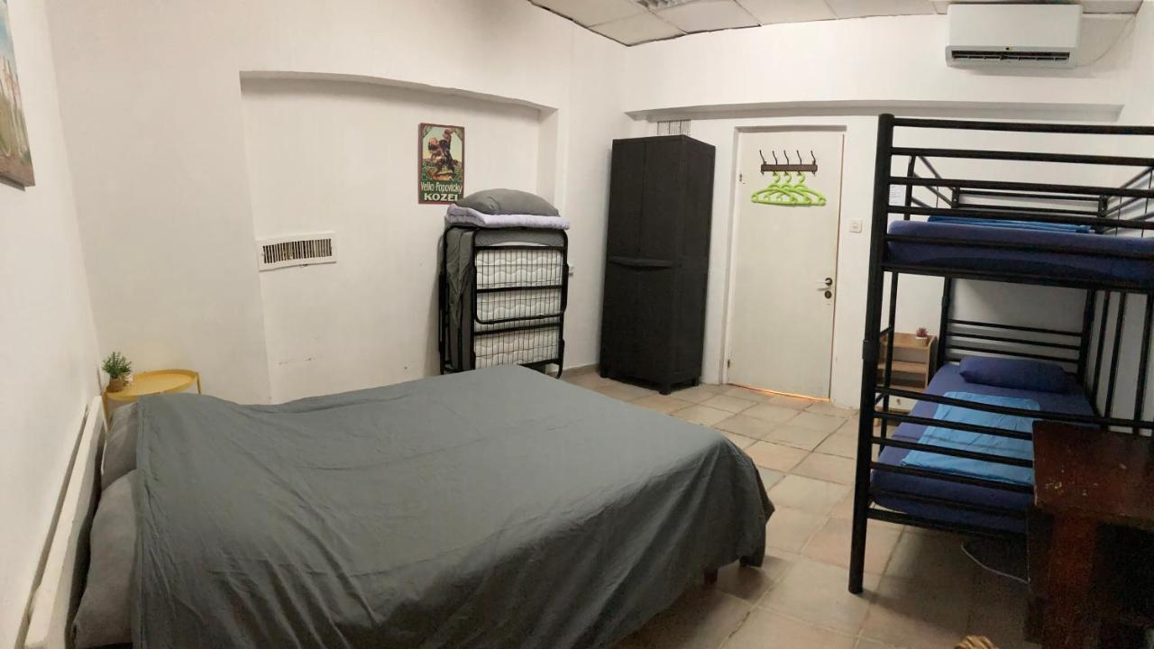Familiekamer met Gedeelde Badkamer