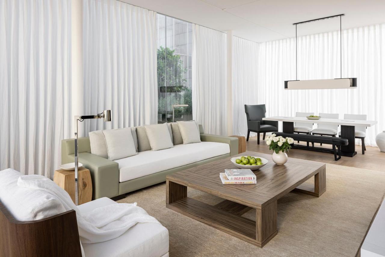 Penthouse Suite,1471996675:JPEG
