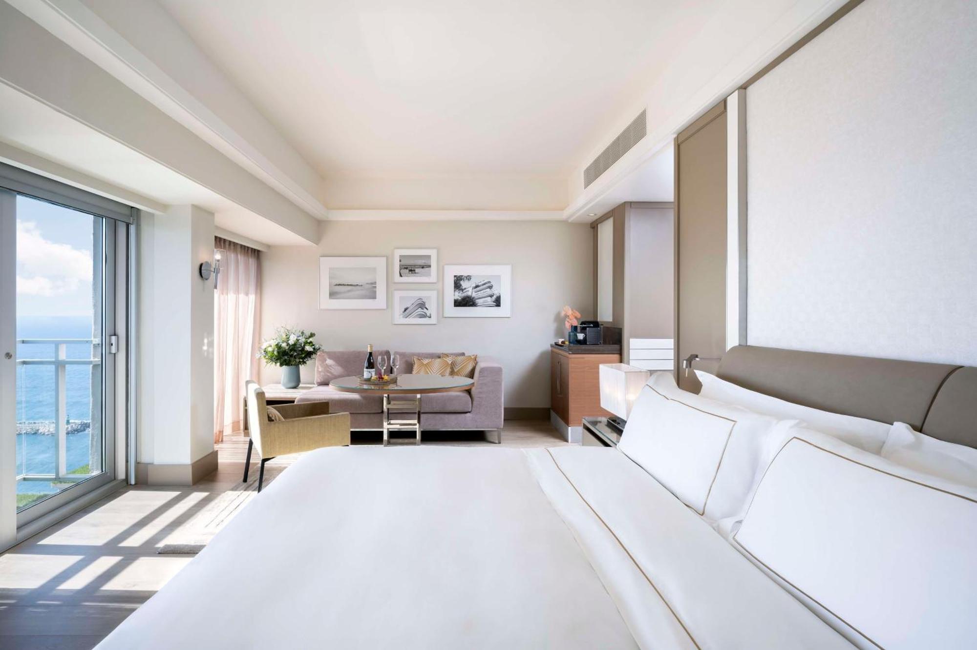 King Grand Vista Room with Sea View