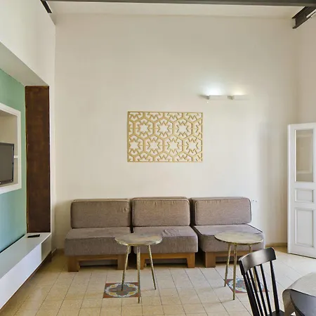 The Clock - Tel Aviv Jaffa Luxury Suites-2
